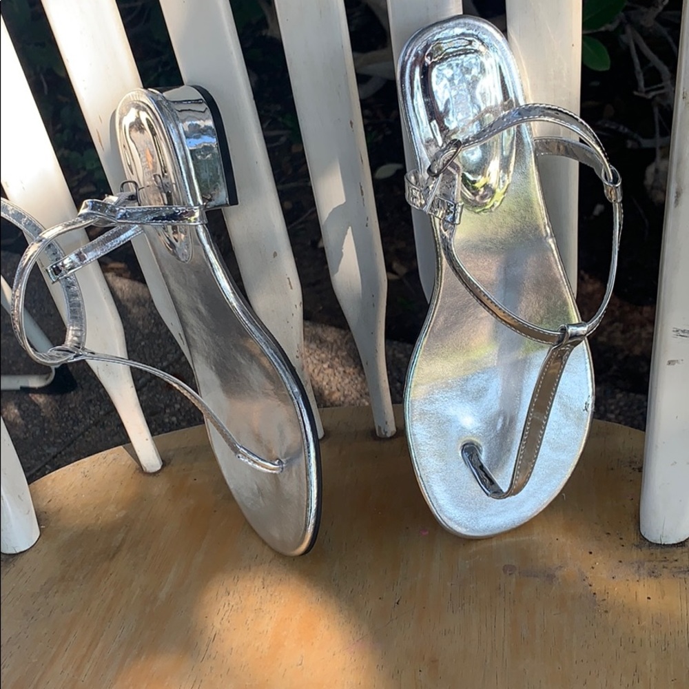 NWOT FOR EVER 21 silver sandals